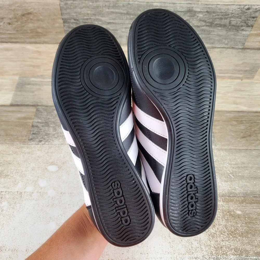 Adidas Tekwen Womens Shoes Sz 7 Black White Round Toe Casual Slip On Sneakers